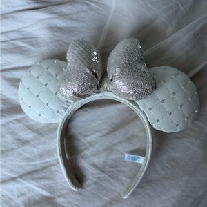 Sequin Bow Headband - White and Silver